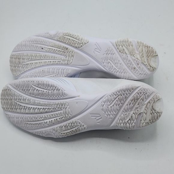 Varsity Spirit Phantom Cheer Shoes Ultra Lightweight Superior Grip In White 10 - Picture 9 of 16